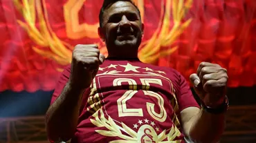 Okan Buruk: "4 gün arayla 2 kupa kazanmak inanılmaz bir mutluluk"