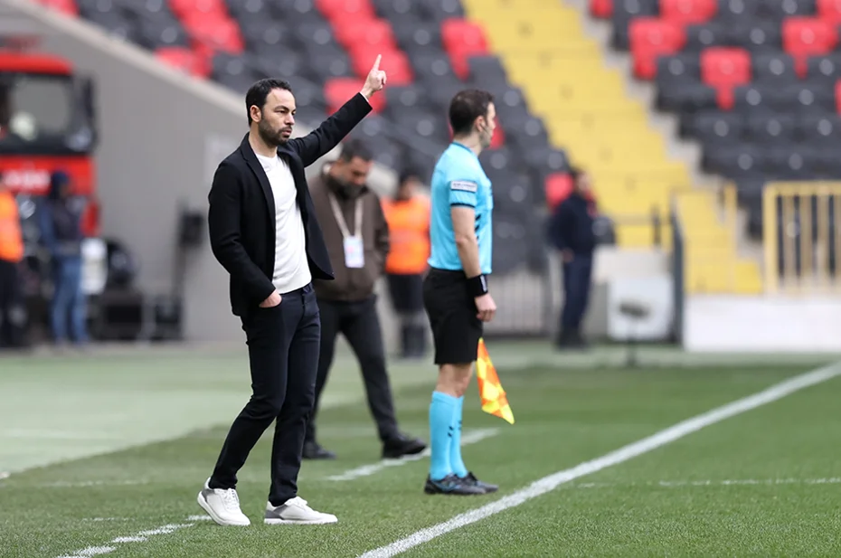 Süper Lig ekibinde Selçuk İnan gelişmesi: Görüşmeler sürüyor - 1