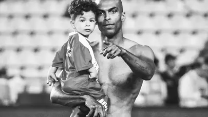 Oğlunun vefatı sonrası sahalara dönen Naldo'dan duygusal paylaşım