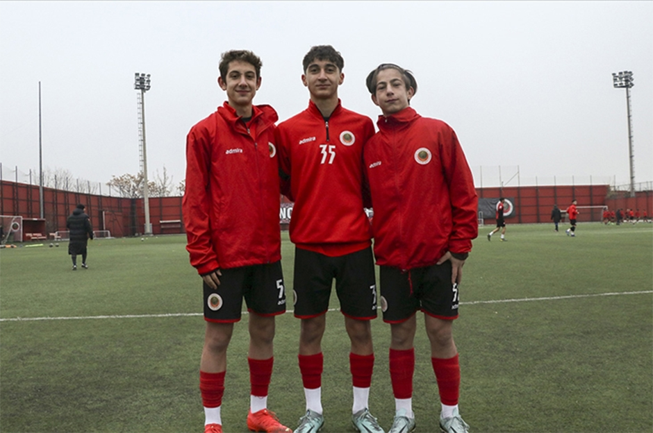 Fenerbahçe 3 transferi TFF'ye bildirdi