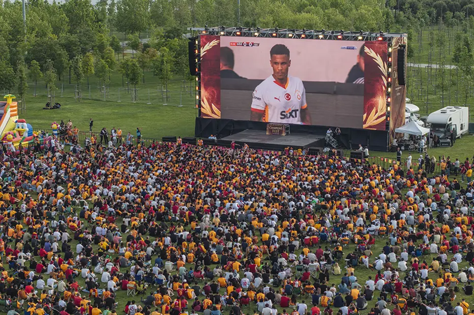 Galatasaray'ın Yenikapı'daki şampiyonluk kutlamaları saat kaçta, hangi kanalda? Yenikapı'da hangi sanatçılar sahne alacak? - 3