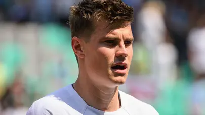 Jaka Bijol kimdir, kaç yaşında? Fenerbahçe’nin transfer gündemindeki Jaka Bijol hangi takımlarda oynadı?