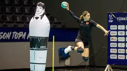 A Milli Kadın Hentbol Takımı'nda Karadağ ve Sırbistan maçlarının hazırlıkları başladı