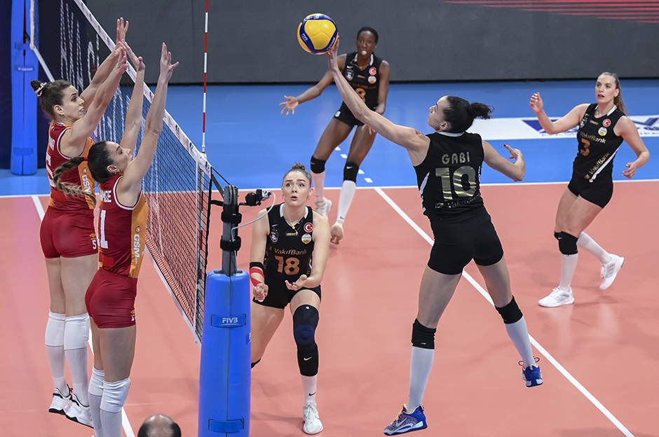 Vakıfbank, Galatasaray'ı eledi