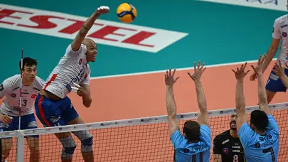 AXA Sigorta Efeler Ligi'nde şampiyon Halkbank