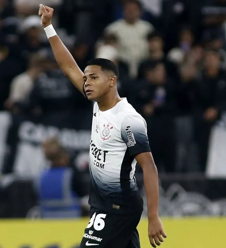 "Arapların gözü Semih Kılıçsoy'da" | Transfer Hattı (28 Temmuz 2024) - 4