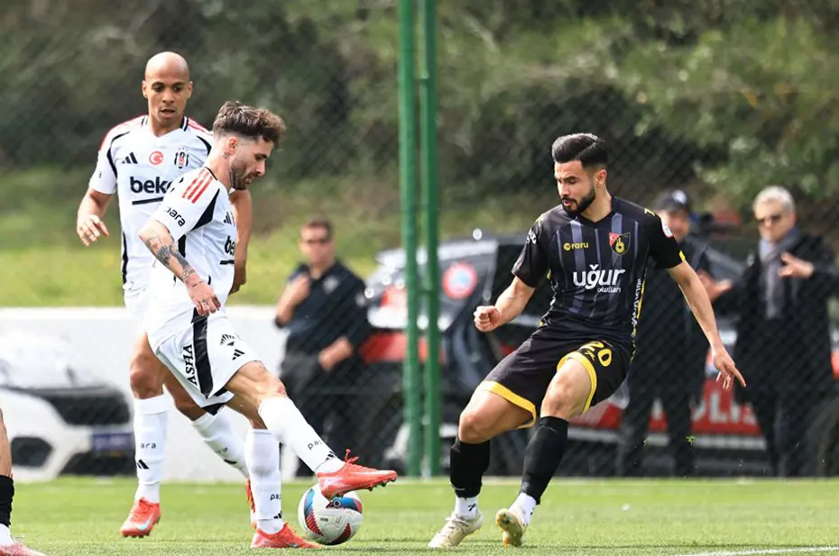 Rafa Silva'nın durumu belli oldu: Galatasaray derbisinde oynayacak mı? - 2 Rafa Silva'nın durumu belli oldu: Galatasaray derbisinde oynayacak mı? - 2