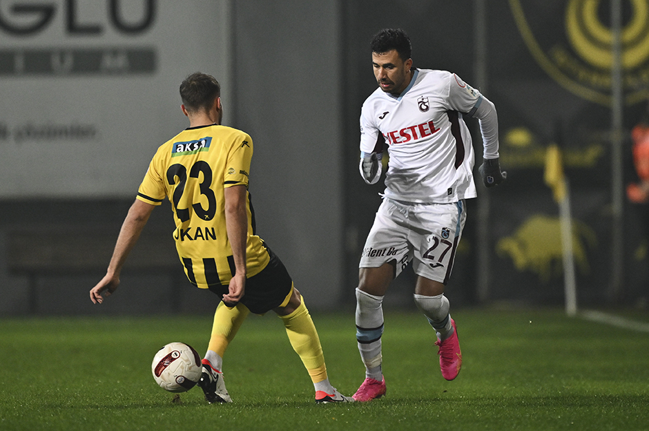 İstanbulspor - Trabzonspor (Canlı anlatım)