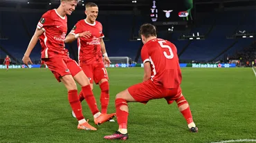 AZ Alkmaar avantajı 2 golle aldı