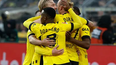 Dortmund ikinci yarıda farka gitti