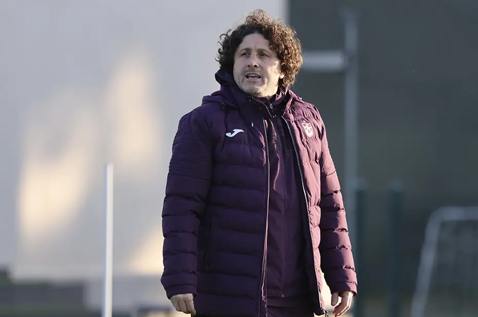 Fatih Tekke ilk sınavına çıkıyor: Başakşehir-Trabzonspor maçı ne zaman, saat kaçta, hangi kanalda? (İlk 11'ler) - 2 Fatih Tekke ilk sınavına çıkıyor: Başakşehir-Trabzonspor maçı ne zaman, saat kaçta, hangi kanalda? (İlk 11'ler) - 2
