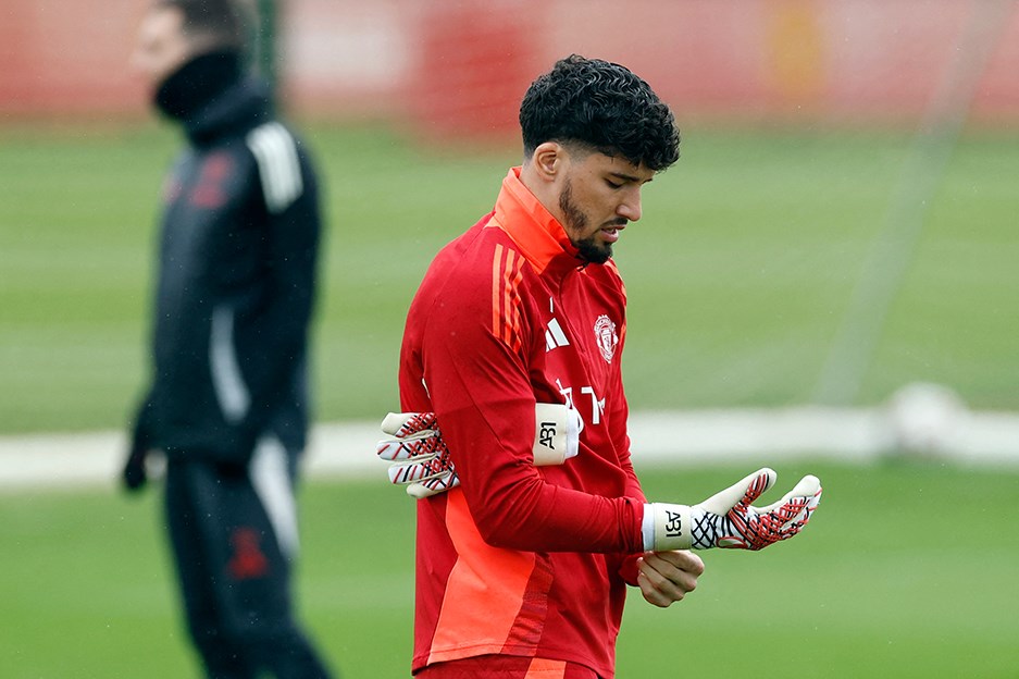 Altay Bayındır'ın son durumu belli oldu: Manchester United'dan resmi açıklama geldi