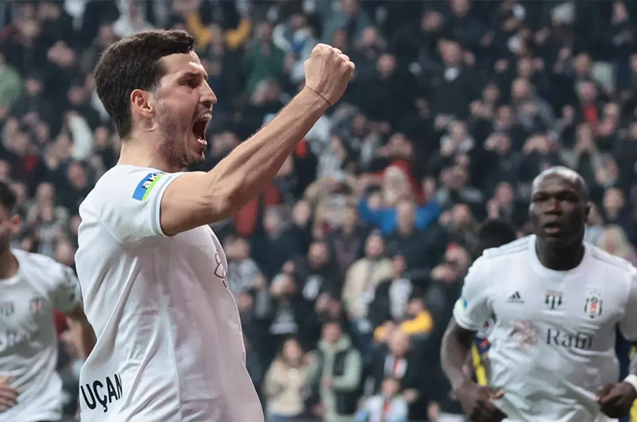 Sözleşmesi sezon sonunda bitecek olan Salih Uçan'a sürpriz talip - 2 Sözleşmesi sezon sonunda bitecek olan Salih Uçan'a sürpriz talip - 2