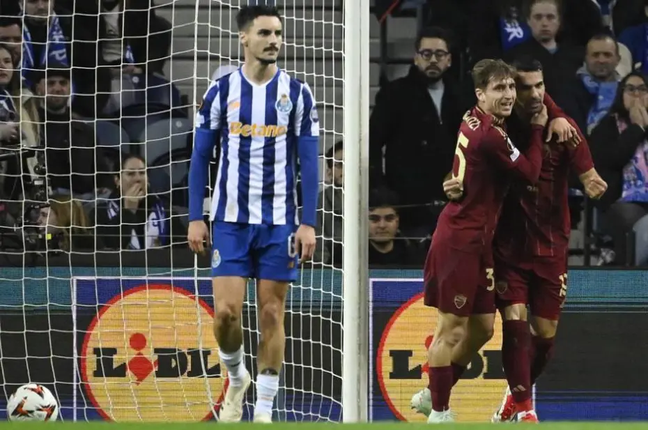 Zeki Çelik, Avrupa Ligi'nde Roma'nın kahramanı oldu: Maç sonu olay isyan - 2 Zeki Çelik, Avrupa Ligi'nde Roma'nın kahramanı oldu: Maç sonu olay isyan - 2
