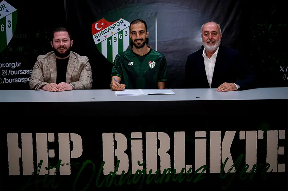 Bursaspor'da imzalar atıldı: Yeni transfer Süper Lig ekibinden - 3 Bursaspor'da imzalar atıldı: Yeni transfer Süper Lig ekibinden - 3