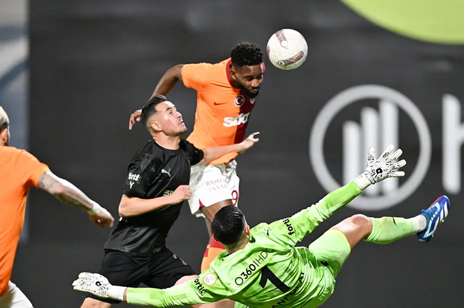 "Manchester sendromu atlatıldı" | Spor yazarları Galatasaray için ne dedi? - 4 "Manchester sendromu atlatıldı" | Spor yazarları Galatasaray için ne dedi? - 4