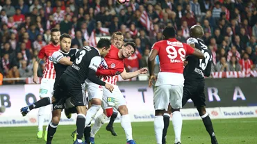 Kara Kartal modaya uydu!