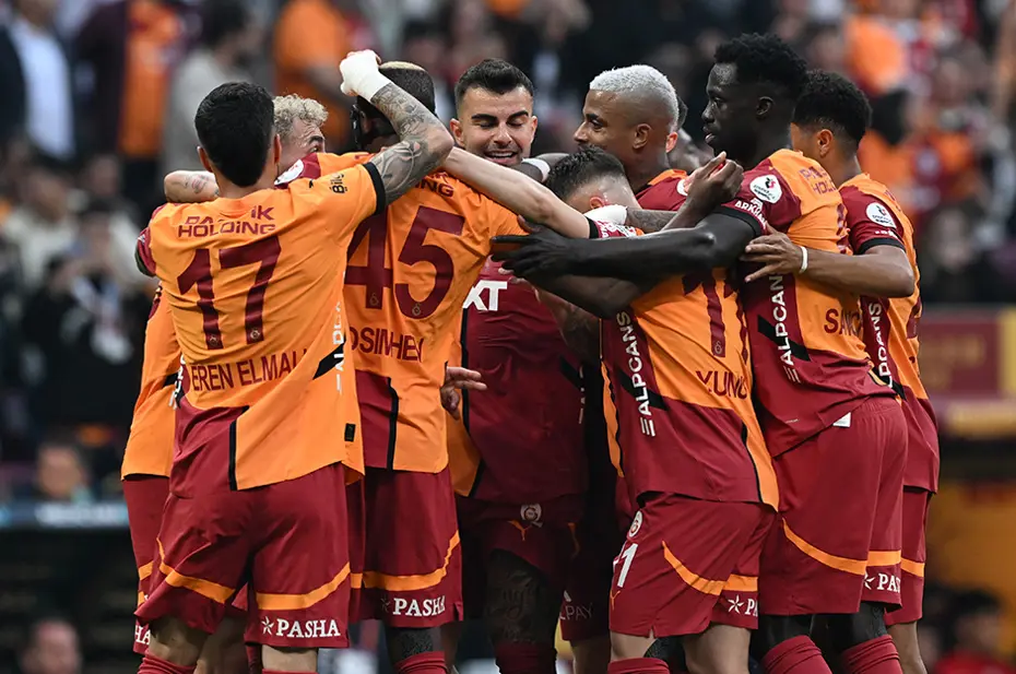 Galatasaray'da bir dönem sona erdi: Şampiyonluk sonrası ayrılık resmen açıklandı - 5