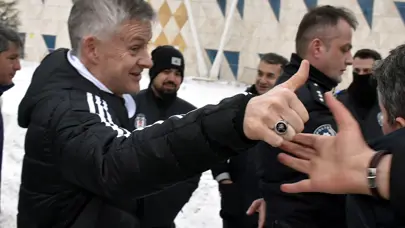 Solskjaer'e Sivas'ta Osmanlı tuğralı yüzük hediyesi