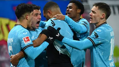 Bayer Leverkusen'in peri masalı duraklamada da devam etti