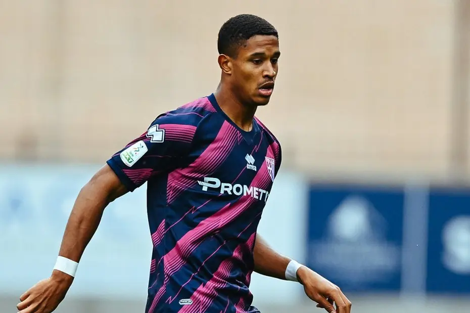 'Fenerbahçe teklifini 6 milyon euro'ya yükseltti' | Transfer Hattı - 4