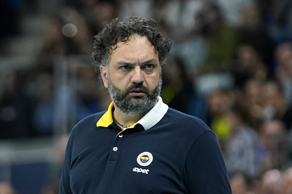 Fenerbahçe'de Lavarini dönemi sona erdi