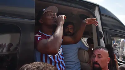 Nwakaeme Trabzon'a geldi, Onuachu müjdesini verdi