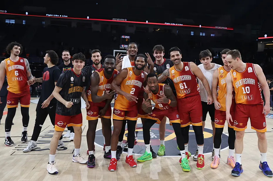 Galatasaray - Beşiktaş derbisinde Umut Güneş - Göksenin Köksal gerilimi - 6 Galatasaray - Beşiktaş derbisinde Umut Güneş - Göksenin Köksal gerilimi - 6
