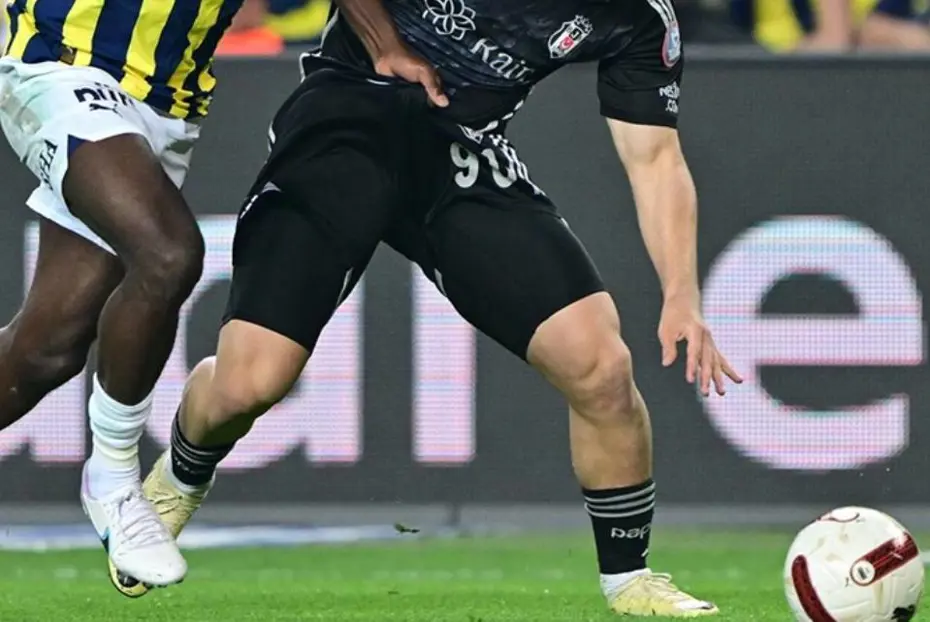 Krizdeki Beşiktaş'ta Hüseyin Yücel'den derbi kararı: Futbolculara açıkladı - 3