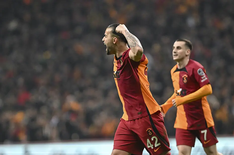 Galatasaray'da Süper Kupa yenilgisi sonrası 7 yıldız futbolcu için karar - 4 Galatasaray'da Süper Kupa yenilgisi sonrası 7 yıldız futbolcu için karar - 4