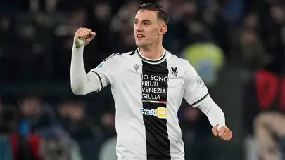 Penaltı için tartışma çıktı: Takım arkadaşları gole sevinmedi