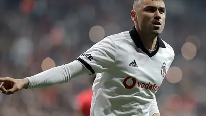 Burak Yılmaz Beşiktaş'a dönüyor