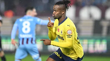 Batshuayi, Semih Şentürk'ü yakaladı