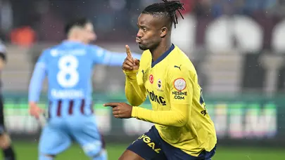Batshuayi, Semih Şentürk'ü yakaladı