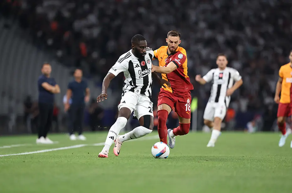 Süper Kupa | Spor yazarları Galatasaray-Beşiktaş maçı için ne dedi? - 4 Süper Kupa | Spor yazarları Galatasaray-Beşiktaş maçı için ne dedi? - 4