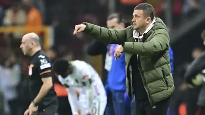 Hakan Keleş'ten hakem eleştirisi: "Burada galip gelemeyeceğinizi anlıyorsunuz"