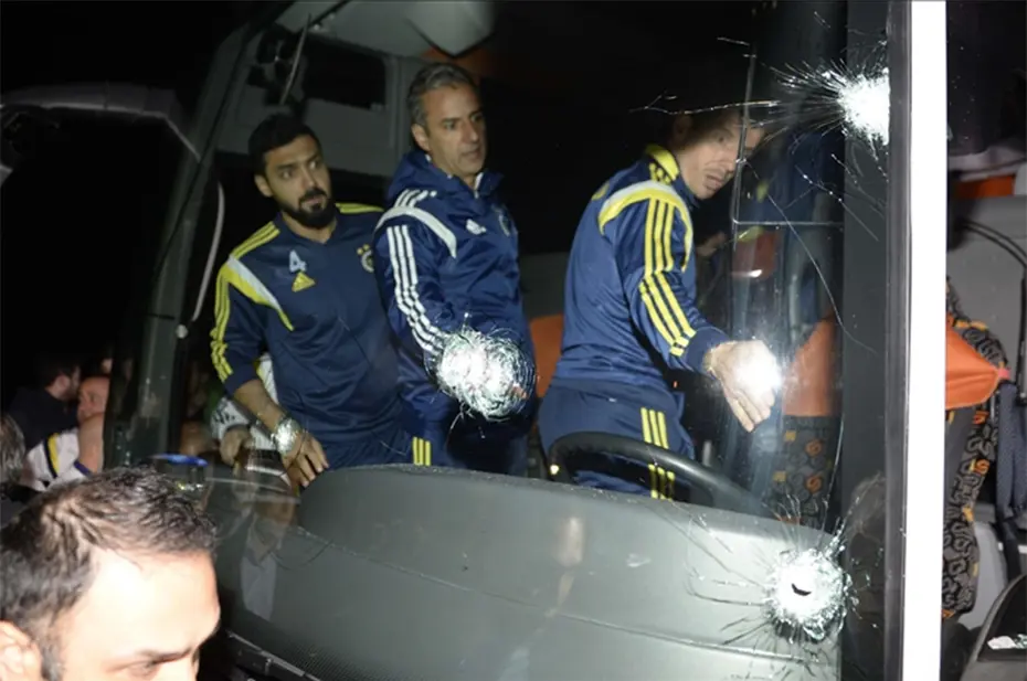 Fenerbahçe'den gece yarısı açıklama: "Failler nerede?" - 2 Fenerbahçe'den gece yarısı açıklama: "Failler nerede?" - 2