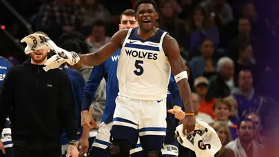Timberwolves, Anthony Edwards'la seriyi 5 maça çıkardı