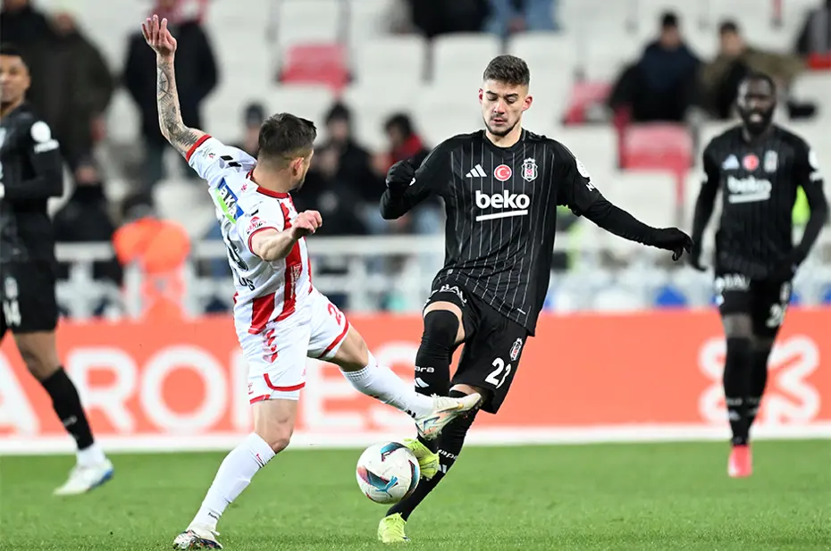 "Disiplinli, kompakt ve kararlı" | Spor yazarları Beşiktaş için ne dedi? - 6 "Disiplinli, kompakt ve kararlı" | Spor yazarları Beşiktaş için ne dedi? - 6