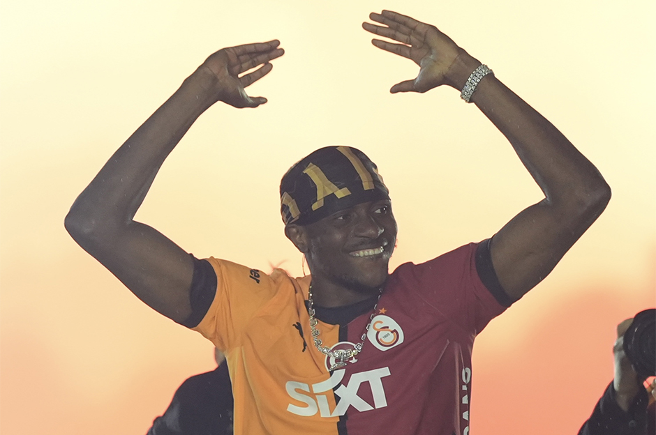 Fenerbahçe, Osimhen'in kararını bekliyor: Golcü transferinde domino etkisi