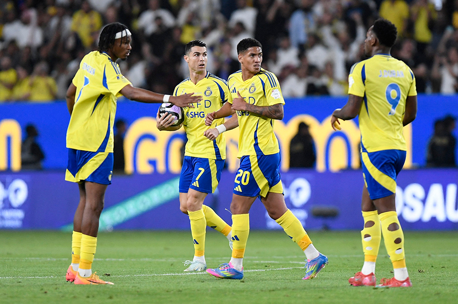 Cristiano Ronaldo hedefine 2 adım daha yaklaştı