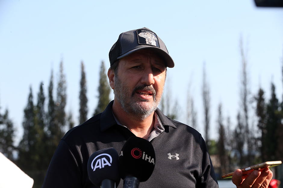 Sakaryaspor transferi yarıladı