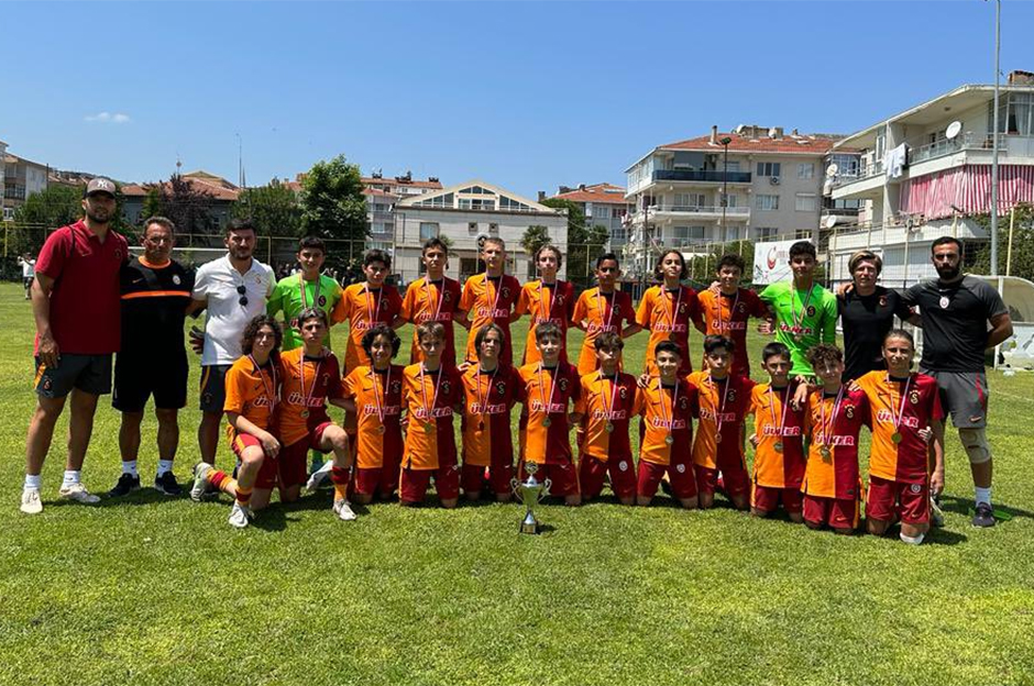 Galatasaray U13 takımı şampiyon oldu; finali farklı kazandılar