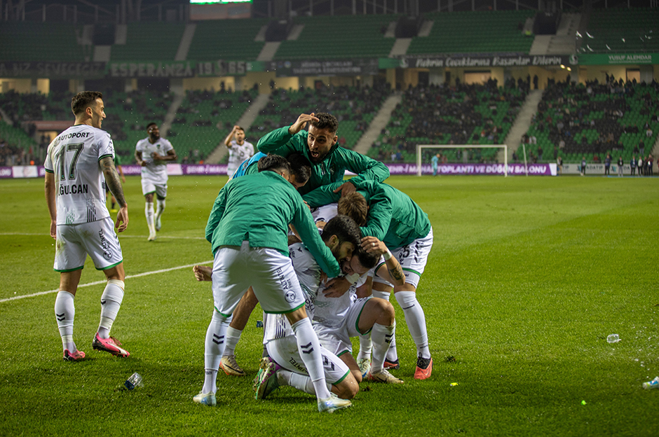 1. Lig'de 18. hafta liderin maçıyla açılıyor