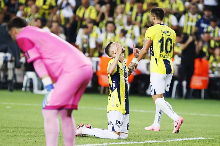 Fenerbahçe'nin galibiyeti Avrupa'da manşetlerde: "Dzeko, Mourinho'nun imdadına yetişti" - 10