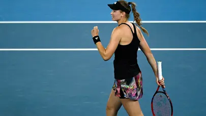 Elena Rybakina ve Karen Khachanov yarı finalde