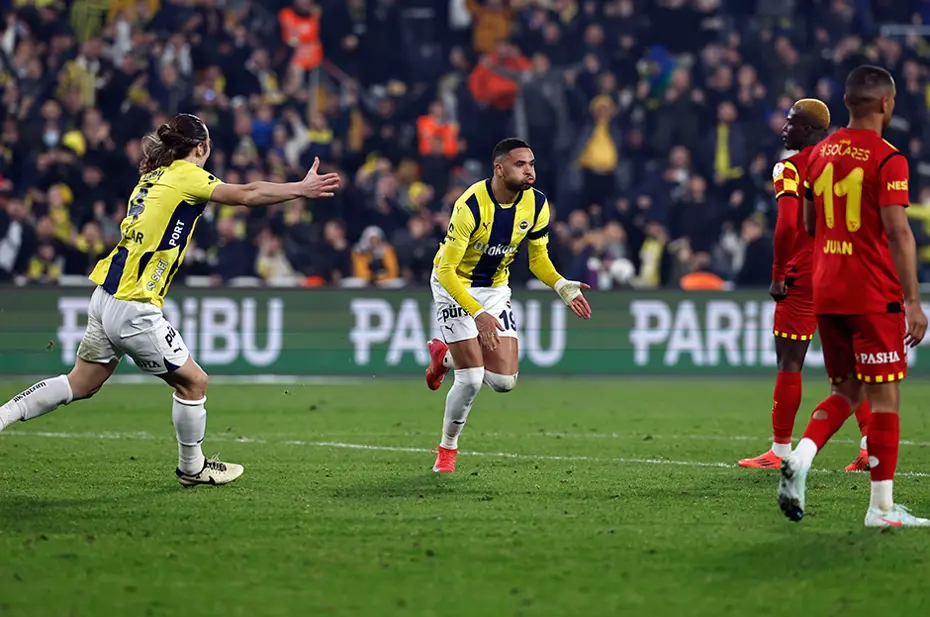 En Nesyri havada asılı kaldı: Faslı yıldız ne kadar yükseğe sıçradı? - 5