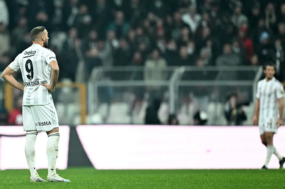 Beşiktaş'ın çilesi bitmiyor: 20 farklı oyuncu, toplamda 41 kez... - 1 Beşiktaş'ın çilesi bitmiyor: 20 farklı oyuncu, toplamda 41 kez... - 1
