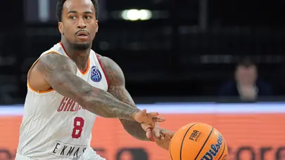 Galatasaray'da 3 isimle yollar ayrıldı