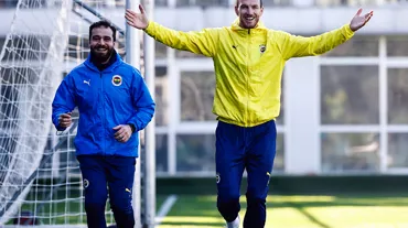 Fenerbahçe'den taraftarını rahatlatan "Dzeko" paylaşımı